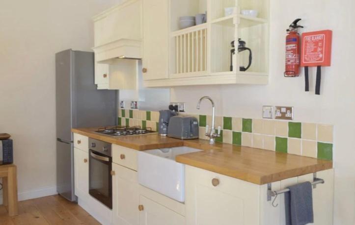 Wild Coastal Retreat At Troed Y Rhiw Aberporth, West Wales Vila Exterior foto